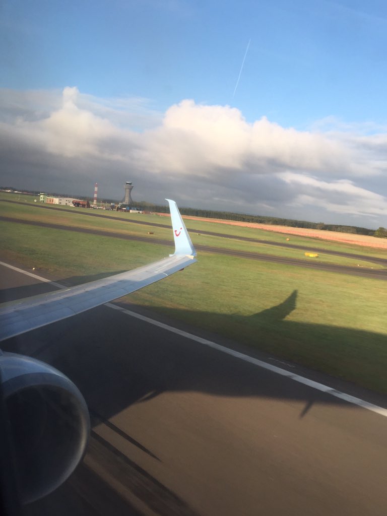 kdsmall94's tweet photo. Wish I was back on here again 😞 @NCLairport https://t.co/aAOG2nGmzA