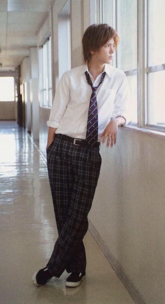 tomo071mr's tweet photo. 「先輩！」と呼んだ先に
この人たちがいる学生生活
送りたかったシリーズ https://t.co/m70CWwas5F