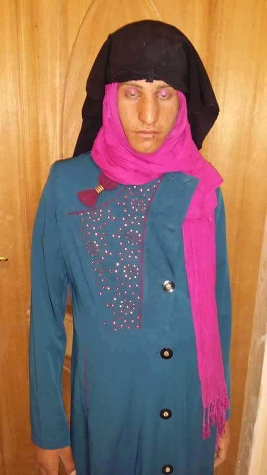 313Osama313's tweet photo. القوات الامنيه تلقي القبض على داعشي متنكر بزي نساء في عامرية #الفلوجة 

#الدولة_الاسلاميه
#فايز_المالكي_يعتزل_الفن https://t.co/aDIKf8QtMX