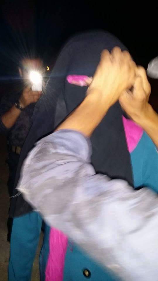 313Osama313's tweet photo. القوات الامنيه تلقي القبض على داعشي متنكر بزي نساء في عامرية #الفلوجة 

#الدولة_الاسلاميه
#فايز_المالكي_يعتزل_الفن https://t.co/aDIKf8QtMX