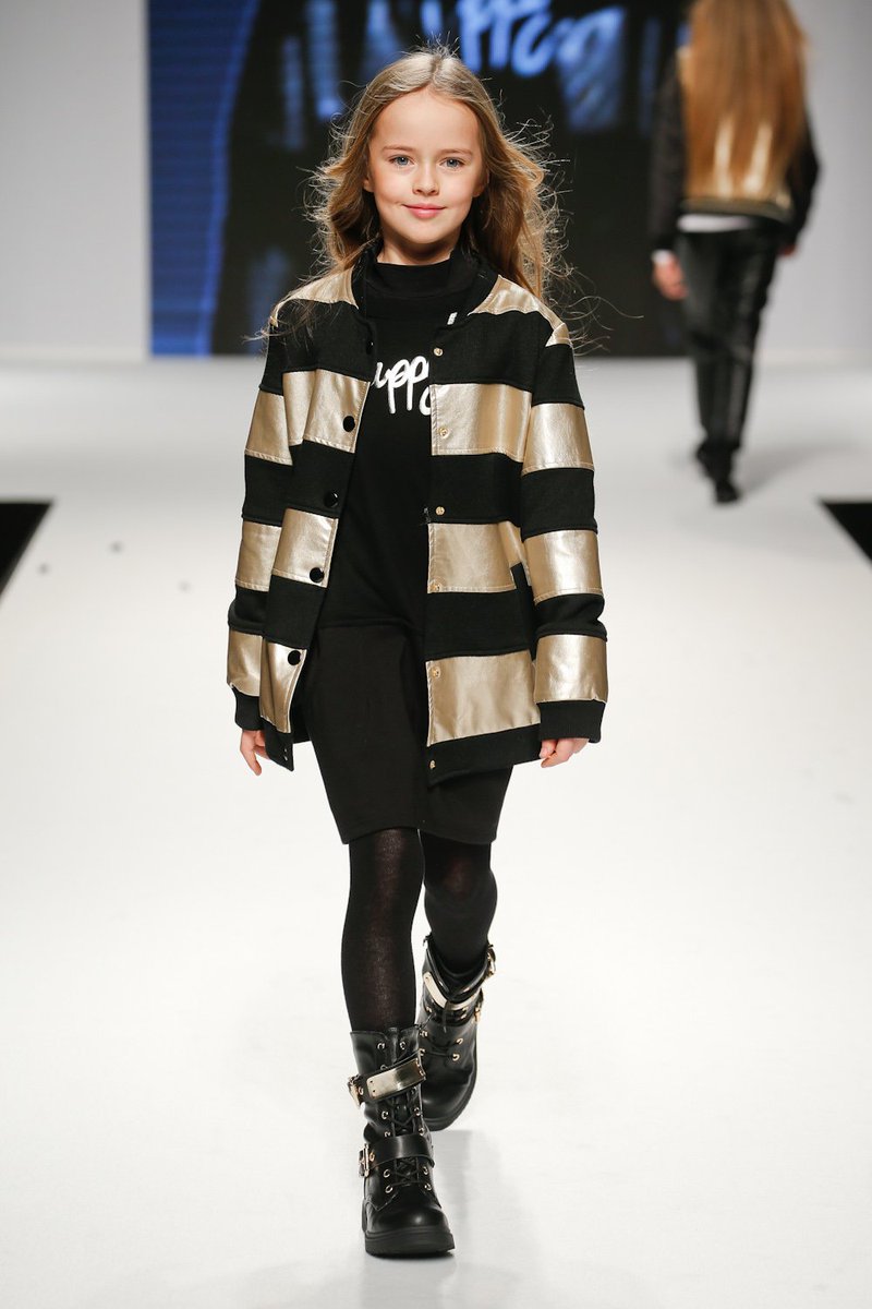 Fun8Fun's tweet photo. New collection Fall/Winter 2015
#Sfilata #PittiBimbo #Fun8Fun #FallWinter #Pimenova https://t.co/Mw5mxYYDl2