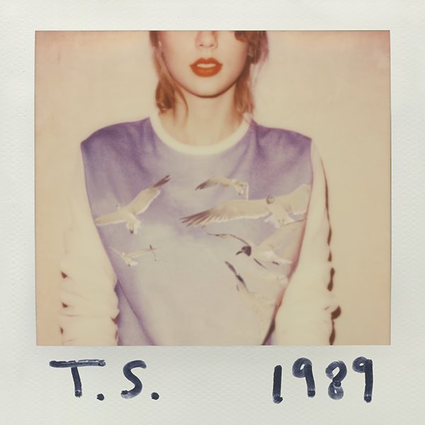 iSwift1304's tweet photo. One year of 1989!!!! #1989OnRepeat #1YearOf1989 @taylorswift13 @taylornation13 https://t.co/IyaTGGRjzh