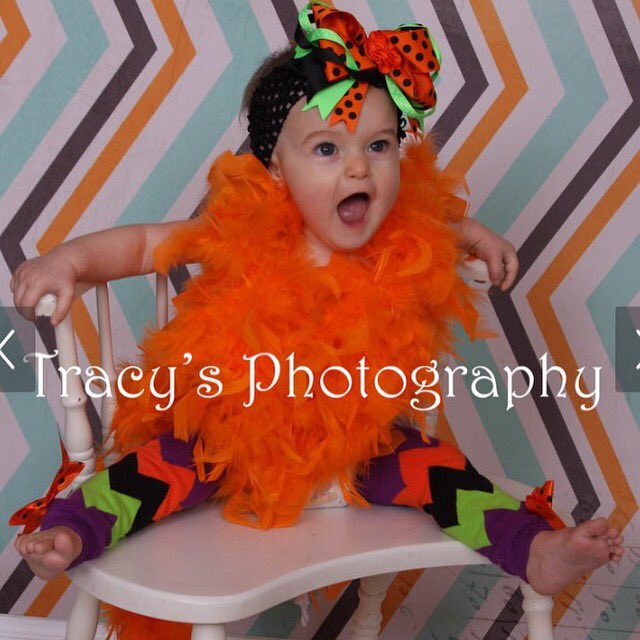 ekdoyle21's tweet photo. 9 months old and this sassy, I fear for the human she falls in love with #lordhelpme #babygirl #Halloween 😳😮😂 https://t.co/Rh23Z3pz2a