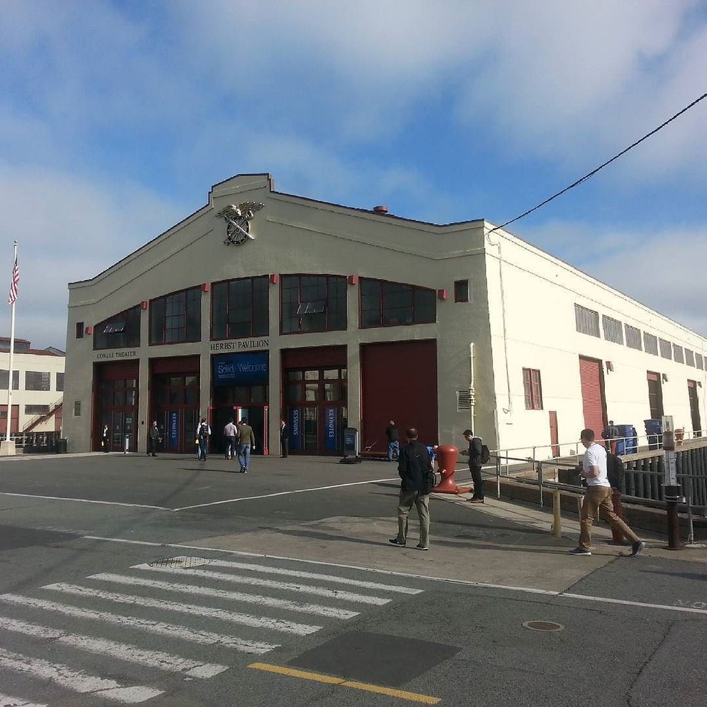 ZimanaAnalytics's tweet image. From the Solid conference earlier in San Francisco. #iot  #solidcon #tech #marketing ift.tt/1POGEJF