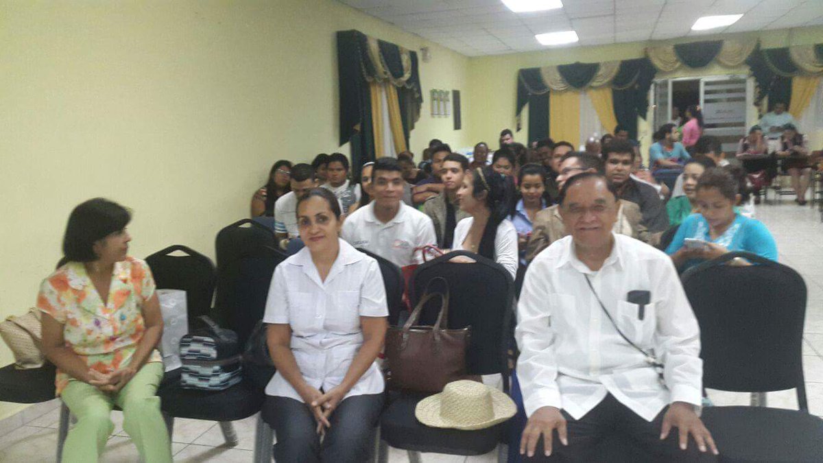 UNACHIpanama's tweet photo. @UNACHIpanama Celebración del Día del Estudiante en @FaecoUnachipma @tvnnoticias @CSUCA @DiaaDiaPa @EstrellaOnline https://t.co/6EDyMoveAX