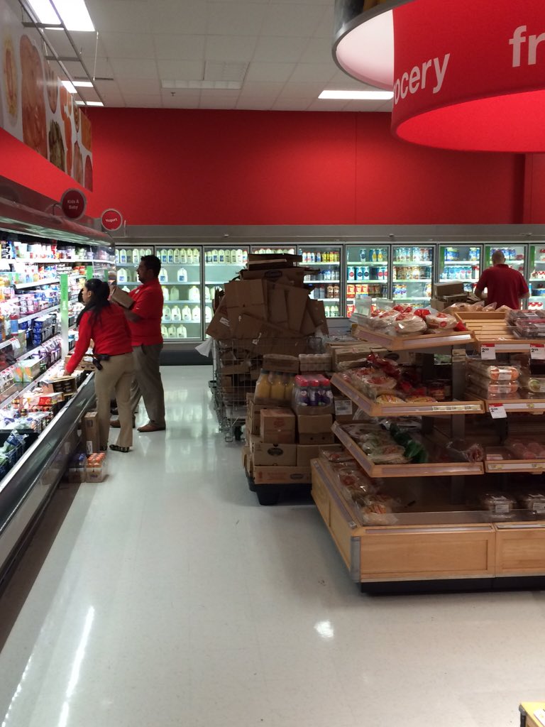 Support help filling it up at T1812!!  Thank you so much for your support!!  <a href="/ConnieDroge/">Connie Droge</a> <a href="/djagatx/">Dhruv Jagtiani</a>