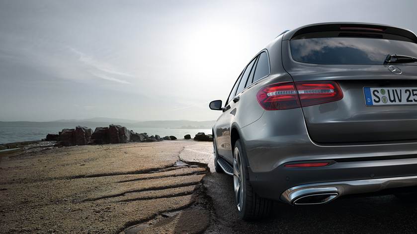 MercedesBenzKSA's tweet photo. استمتع بقيادتك في الطرق العادية و الوعرة مع مرسيدس-بنز جي ال سي الجديدة .
#GLC_class https://t.co/pXt6qaF1dZ