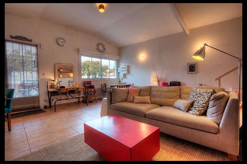 VisitesFilmees's tweet photo. #immobilier à vendre proche #larochelle : Nuaillé 130 000€. Les infos ici : https://t.co/0BCCJLTwPK https://t.co/sl98EiDEf4