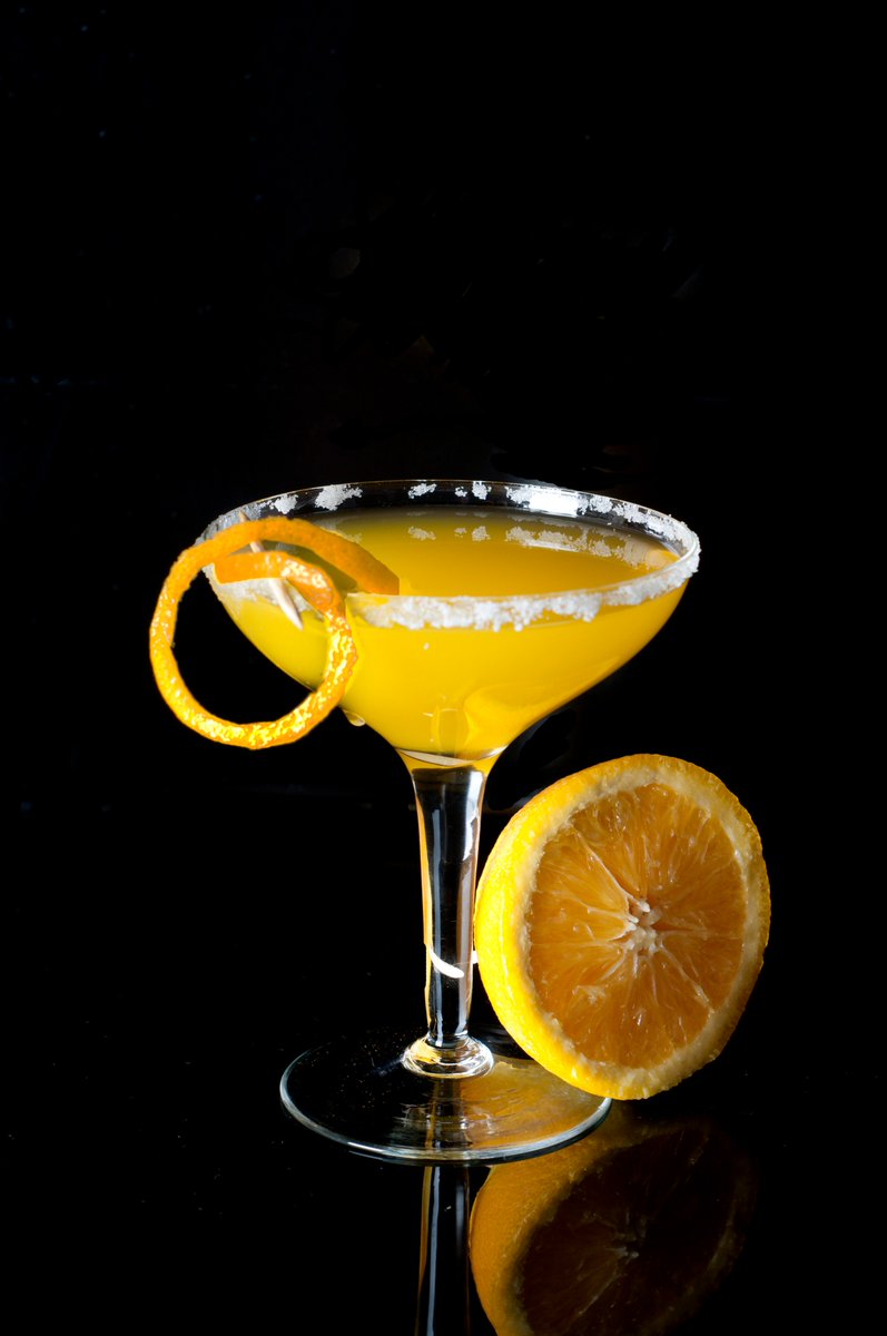 Weather turning dull? Add some Kealy's Liquid Sunshine to brighten your day! kealysdiamondvodka.com/kealys/mixing-… #vancity #vodka