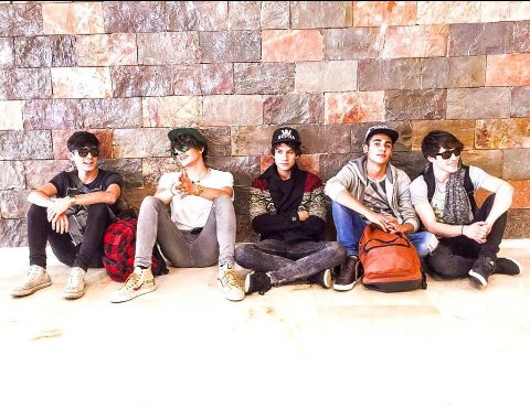 AngelaZurita27's tweet photo. #1mesdeCd9EnPeru @somosCD9  hace un mes fue el mejor día de mi vida 
#VamosCoders https://t.co/pcmoy1lixt
