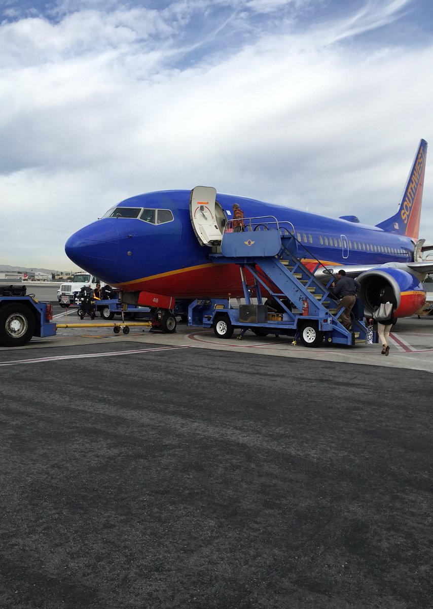 angelolvera's tweet photo. Closing out the month! #kyani #visiongroup #mlmindustry #networkmarketing #blueberryboss #myprivatejet #southwest https://t.co/VjfOJGIueL