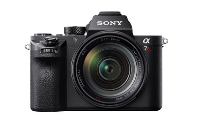 SonyElectronics's tweet image. See which #SonyAlpha camera scored “Gear of the Year” by @NatGeo on.natgeo.com/1NywmKn