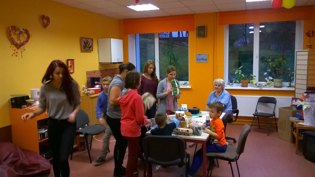 Šodien <a href="/mc_stavs/">MC 1. stāvs</a> vafeļu ballīte :)