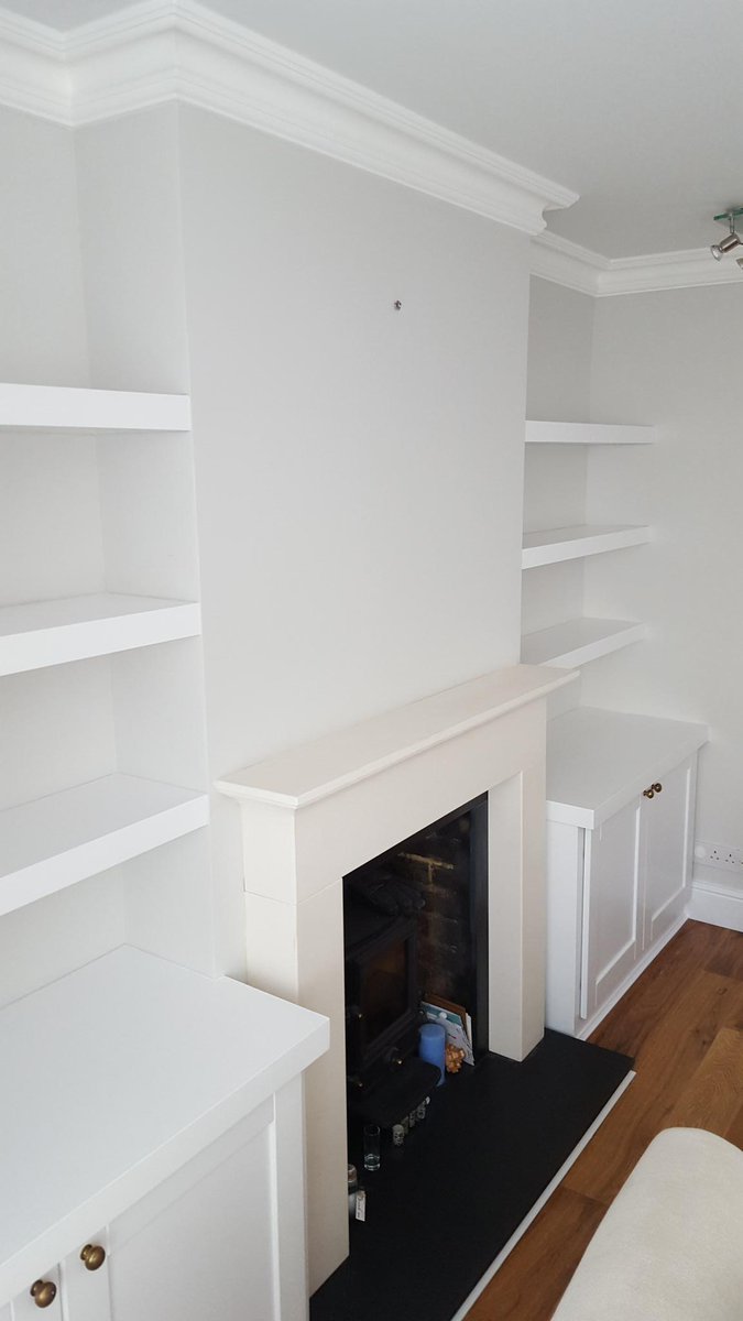 TheLocHandyman's tweet image. Scheduled a redec job whilst a #ValuedClient was on holiday. 
3 rooms completed upon return. #HappyClient #Reigate