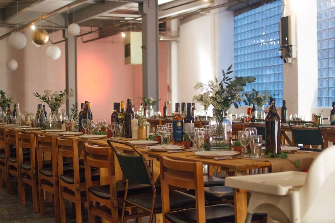 _lightspace's tweet image. Shots by @HELLYFLETCHER setup: @FelicityHoy @innercitysheff #warehousewedding #Sheffield @Weddingmagazine #wedding