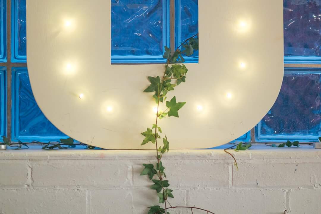 _lightspace's tweet image. Shots by @HELLYFLETCHER setup: @FelicityHoy @innercitysheff #warehousewedding #Sheffield @Weddingmagazine #wedding