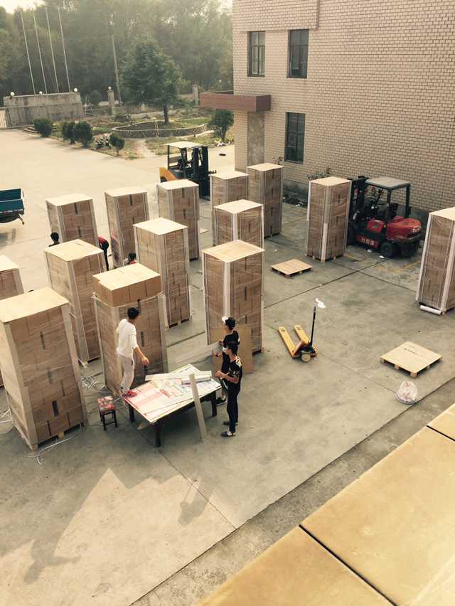 Les containers avec les World of Yo-Ho sont partis … ils vont arriver dans quelques semaines.