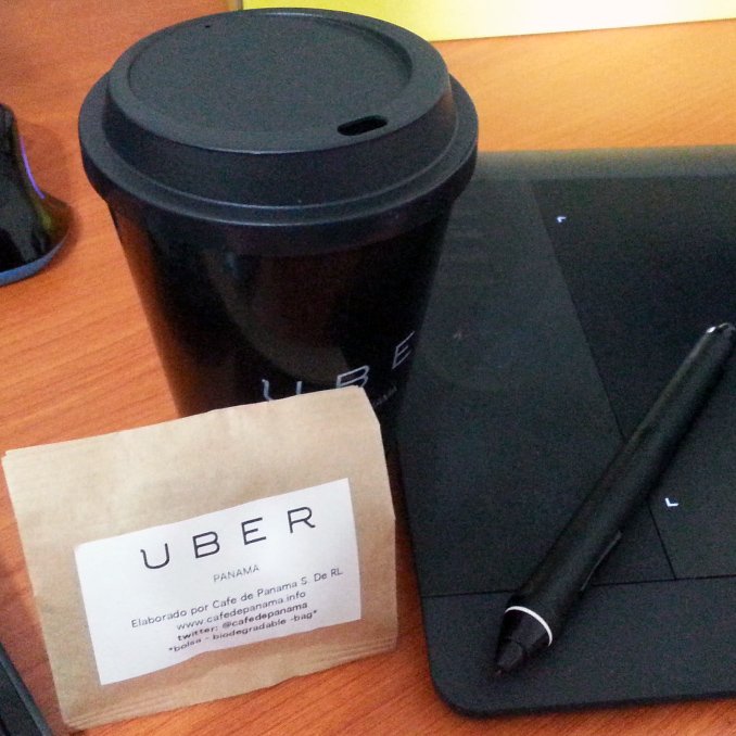 eversalazar's tweet photo. @Uber_Panama me trajo café y un lindo vasito :) #UberCafe ¡Gracias! https://t.co/Fuv5aQjfJy