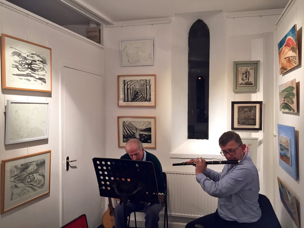 charlie_keev's tweet photo. Fiddle and bagpipes at the ready. See you all soon https://t.co/sGhoR4fKEc