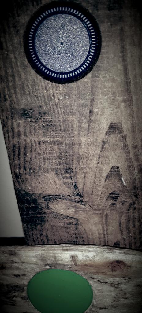 JenniferNinaArt's tweet image. Working on my #chesteruni #degreeproject using #plastic #plasticpollution #art #assemblage