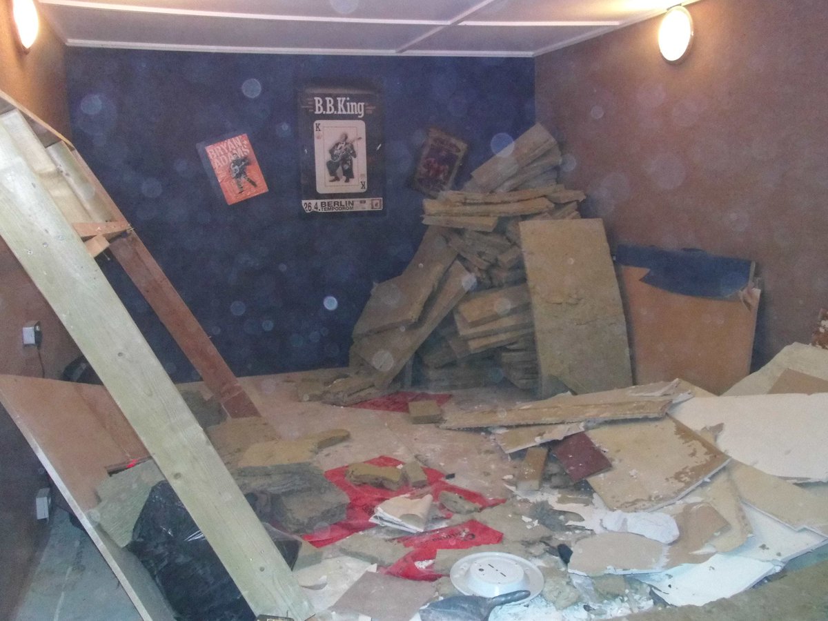 ArtOfSound2002's tweet photo. So yesterday saw the start of the refurbishment of Studio 5 as you can see its a bit dusty. #building #music #studio https://t.co/cdmHYpCbvD