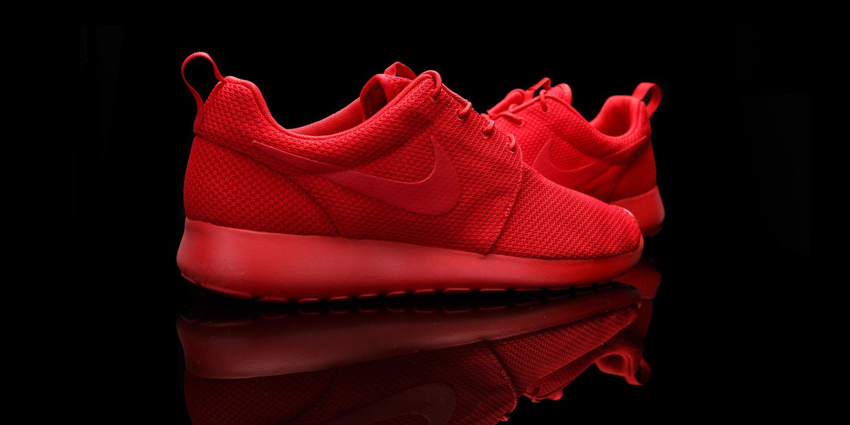 roshe one triple red