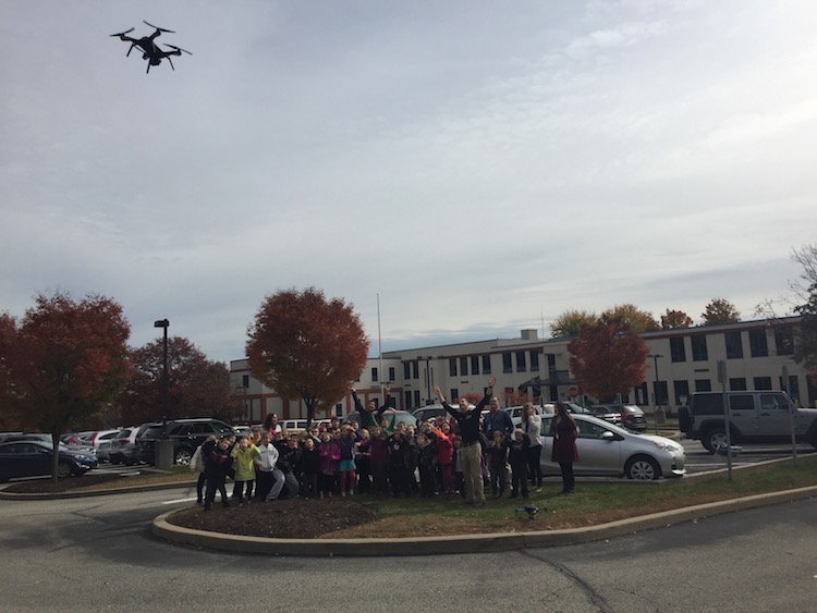 FCASDEdTech's tweet photo. Kerr 2nd grade students @FCASD experience drone flight technology for their playground design challenge. #FCBold https://t.co/VNSE6kxwhM
