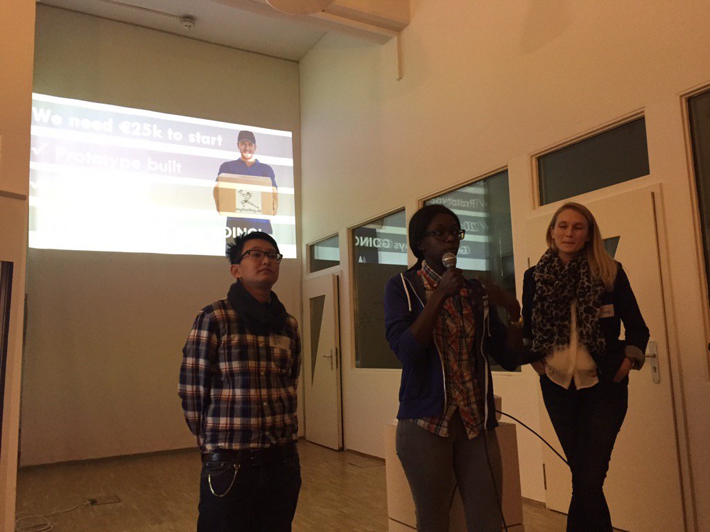 Mytoolboy mit einem gutem Pitch direkt nach dem Startup Weekend Women #sw_dus #rpitch