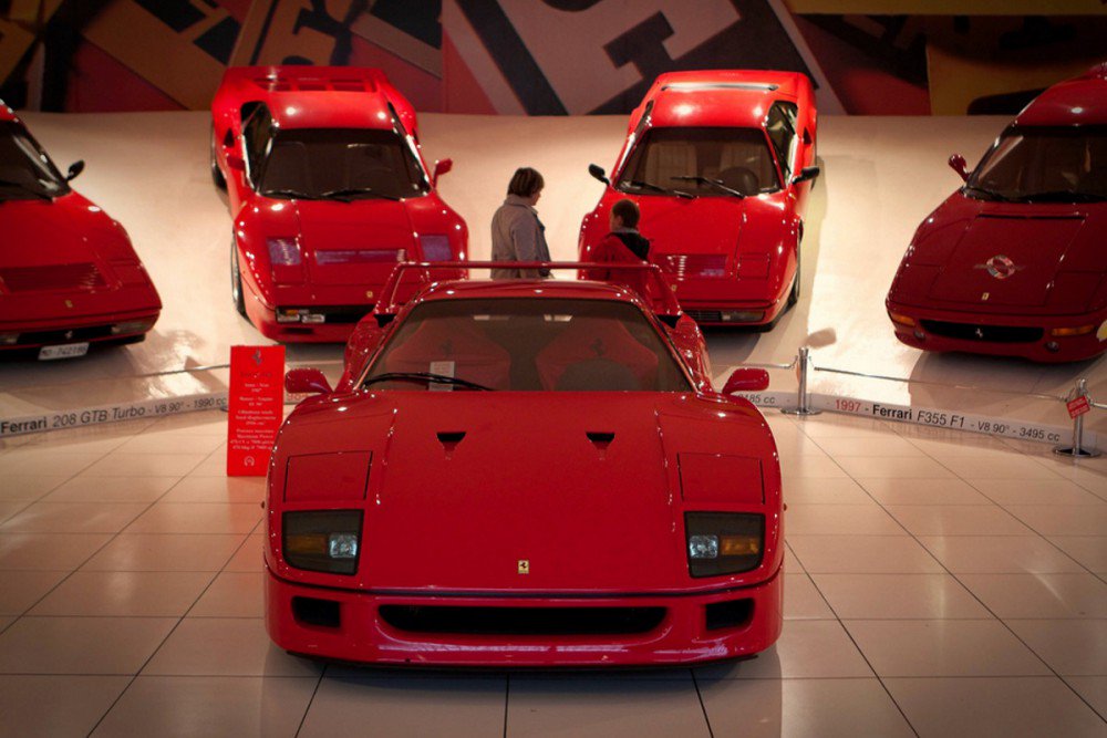 RClasica's tweet photo. RT @motoryracing: La increíble colección de clásicos de Jordi Pujol al descubierto: https://t.co/FS6OcDNKcx https://t.co/JXkjXHW5bN