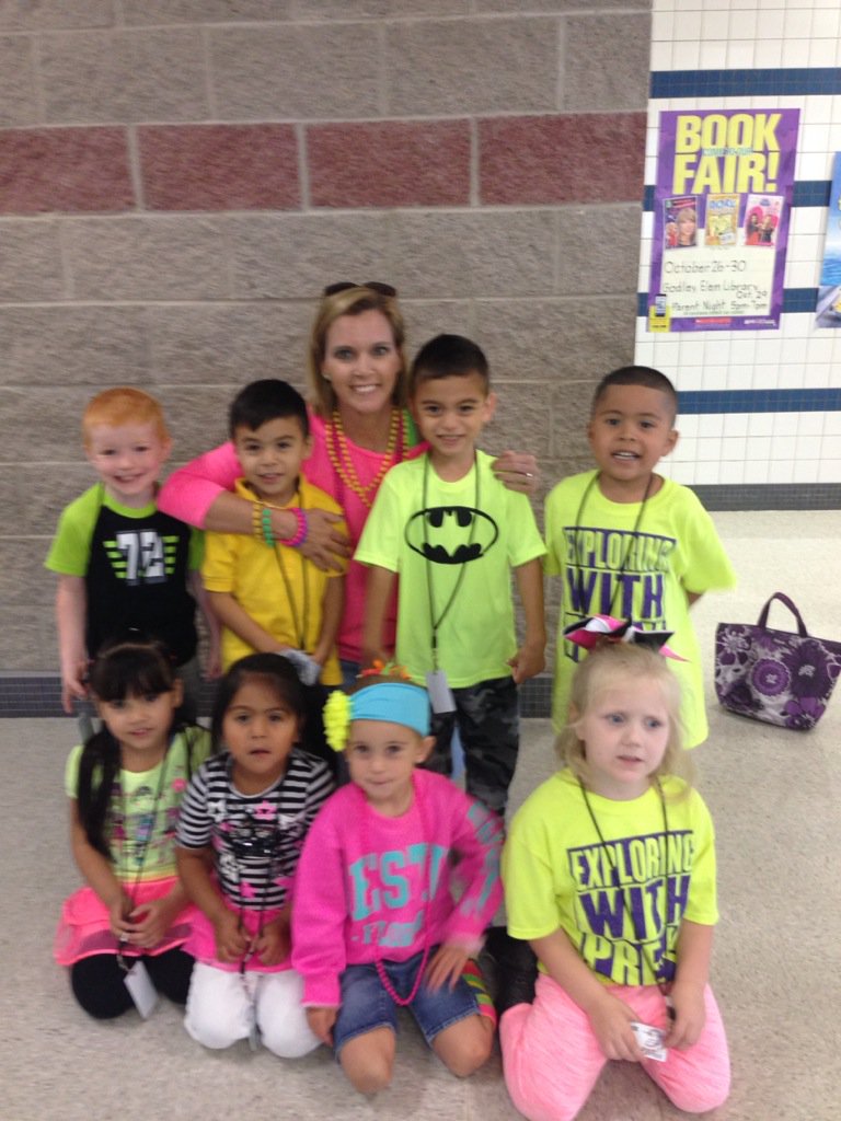 Preklmcfarland's tweet photo. Our future is too bright for drugs! @GodleyISD @GodleyElem https://t.co/SlCasgKCES