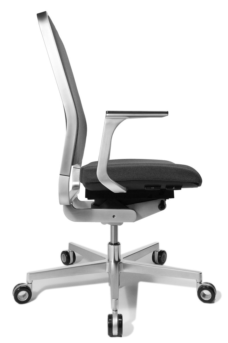 A DESIGN YOU HAVE NEVER SEEN BEFORE. UNIQUE STEEL FRAME IN COMBINATION WITH OUR THREE-DIMENSIONALLY MOVABLE DONDOLA