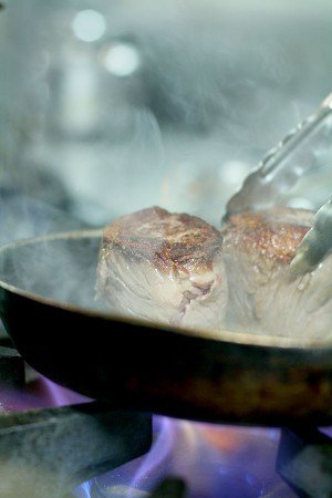 EatBrighton's tweet photo. How to: Cook The Perfect Steak with @DrakesRest #vid https://t.co/xShykHGyzm #eatbrighton https://t.co/5FGSHMUnMc