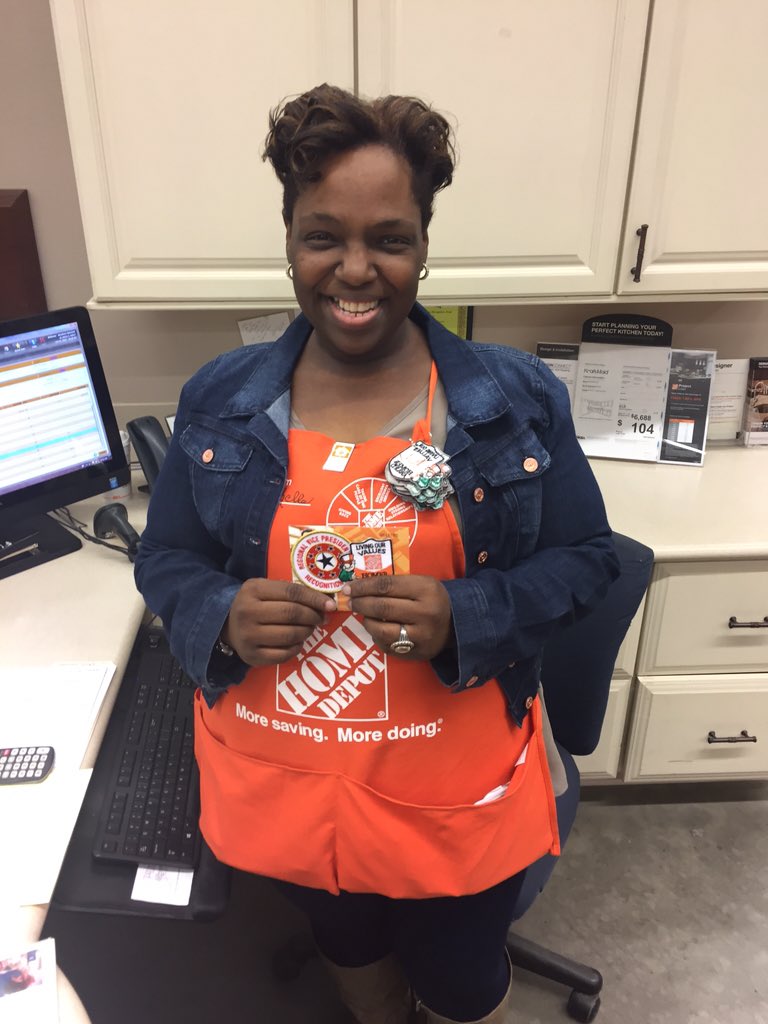 nyyroro's tweet photo. Bill/Michelle/Dawn in Old Bridge, NJ are driving Specialty & Services sales! #AttitudeIsEverything #ImStillClapping https://t.co/ZCzCIS0LKx