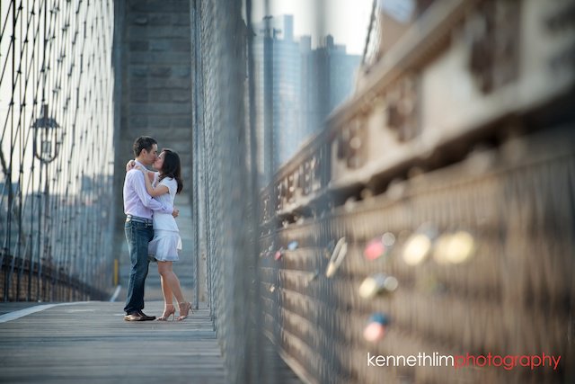 flatforflat's tweet photo. What a shot of this lovely couple who used #FlatForFlat to visit #NewYork on July 2015 #SummerTime #IESEGsmm https://t.co/1bavx9K04Y