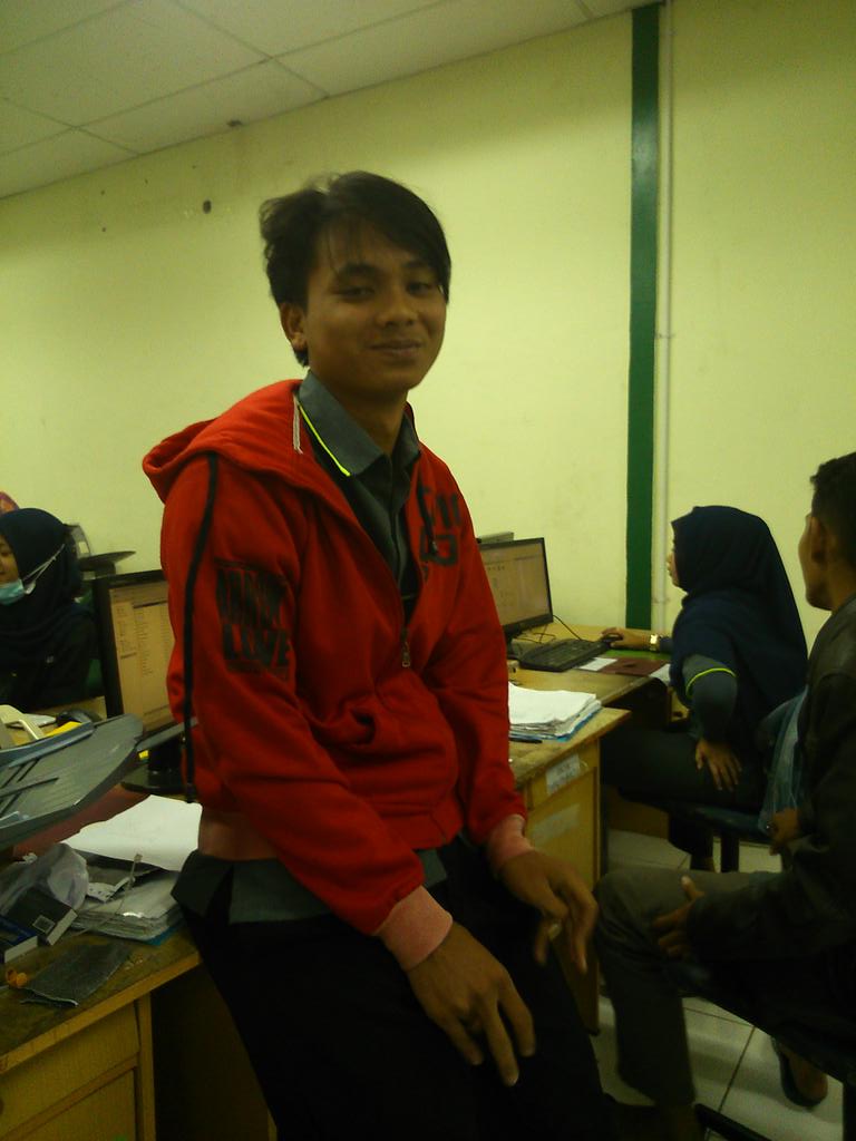 reyplester tweet picture