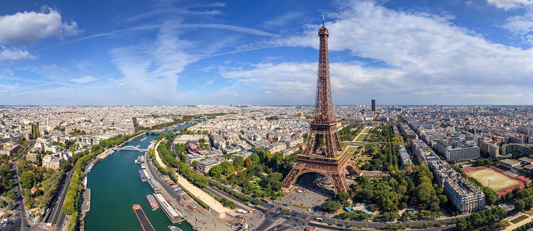French0Fly's tweet photo. What a beautiful day in Paris, time to take off... #IESEGSMM https://t.co/1ZM8k63GiP