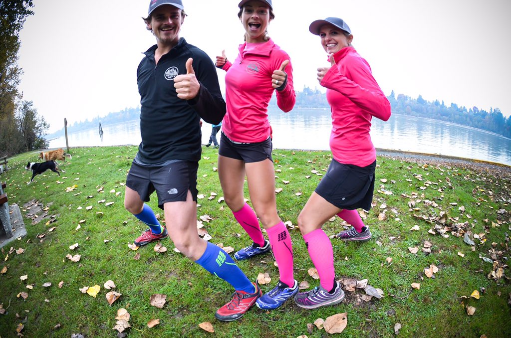 RunLikeAGirl_ca's tweet photo. We don't wear compression socks just cause we look sassy! Here's why we love them:https://t.co/oMwlKXRbOW @CEPCanada https://t.co/qMIkNddqfv