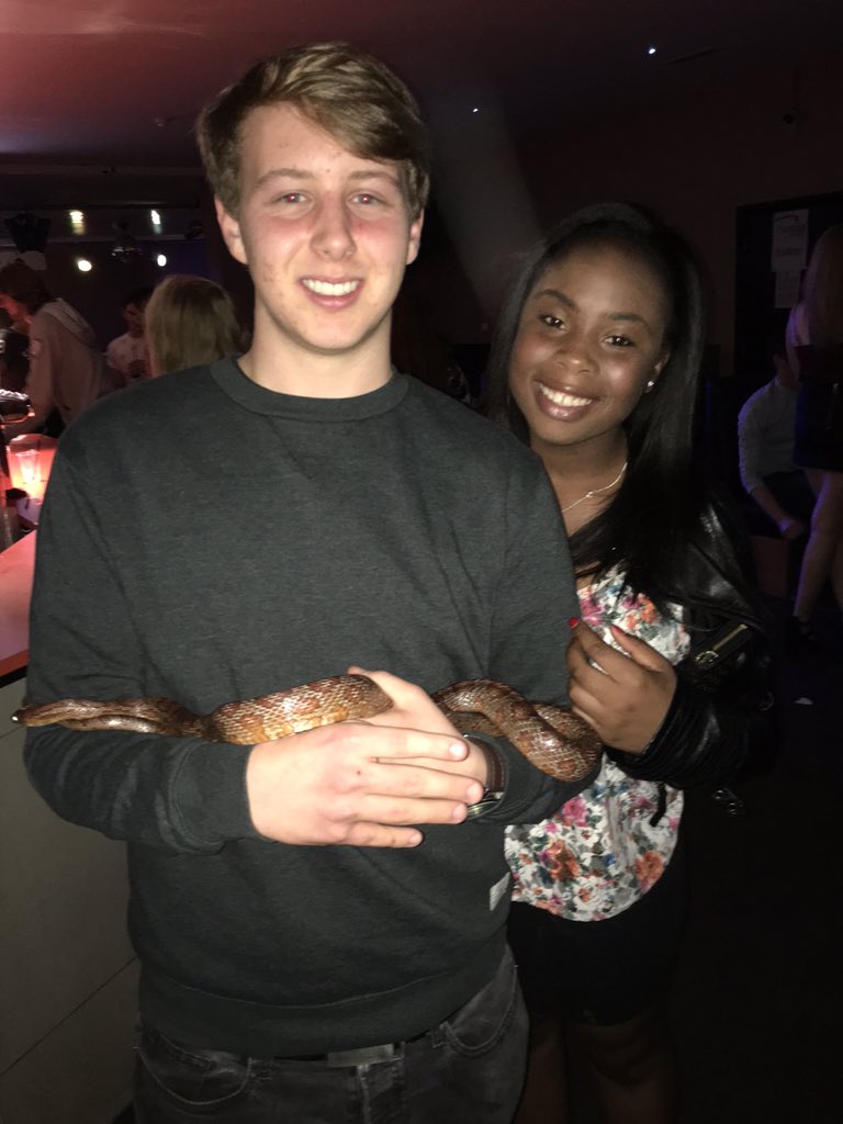 UOG_Ultimate's tweet photo. Fab time at @UoG_Netball presents exotica! Here are a few snaps :) our social sec loved the animals a bit too much 🐍 https://t.co/hQN7NoopJz