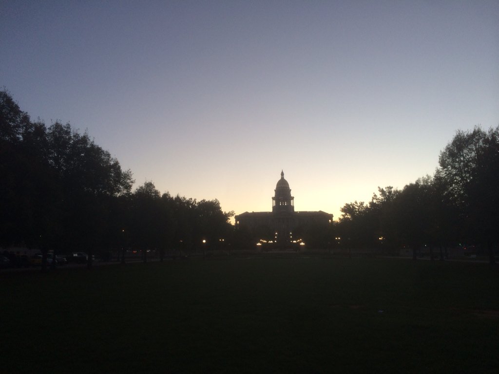Noda_OTR's tweet photo. #NODA2015 Fun Run/Walk! We got to see an amazing sunrise in Denver! #NODAnextlevel https://t.co/vB6popXtkW