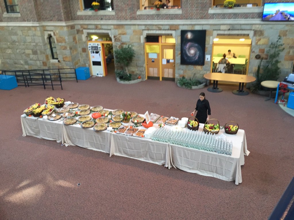darlingbec's tweet photo. Setting up for the first break #tanner2015 https://t.co/sp2MeJKGBj