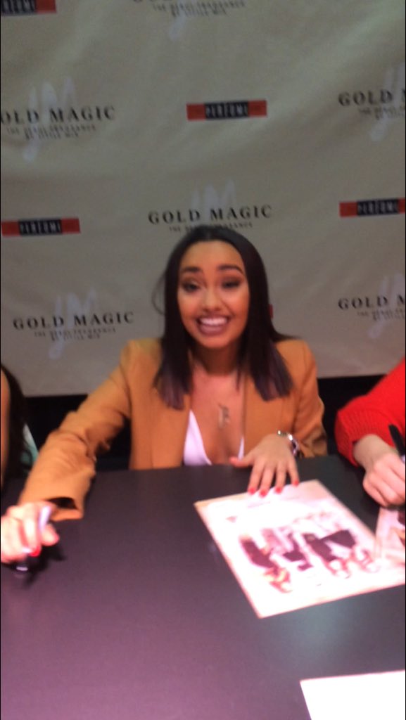 _megcrawford's tweet photo. LOOK AT LEIGH SMILING AT ME! SHE IS SUCH AN ANGLE!! THIS IS MY NEW EVERYTHING!!@LittleMix #GoldMagicPerfume https://t.co/oRTjqwfyXv