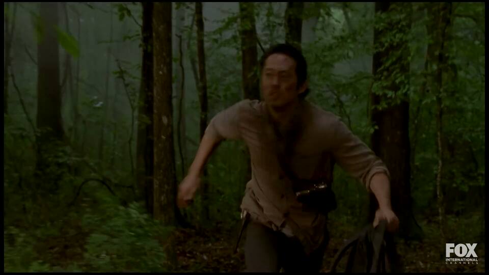 This was in the S6 trailer and we havent seen it yet + Glenn is wearing the same shirt covered in blood... HES ALIVE