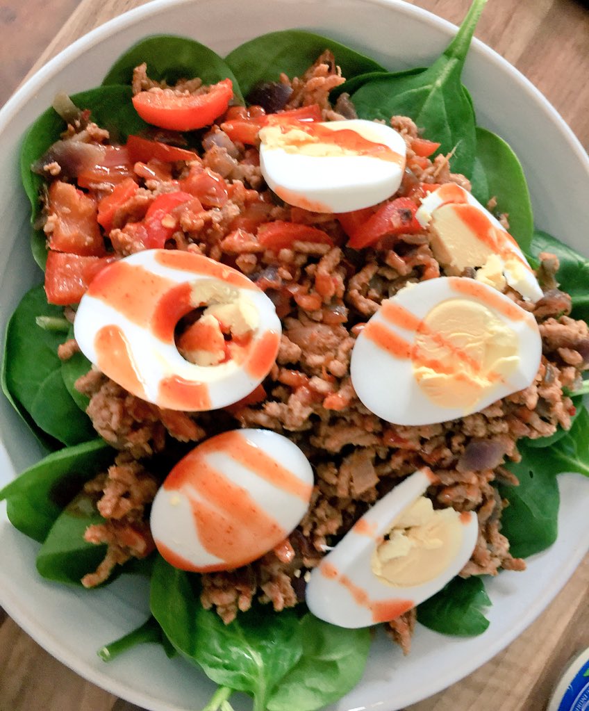 simply_sugar3's tweet photo. LOVE THIS DISH!! #porkmince with Thai red paste, peppers, onions, spinach @CholulaHotSauce and a pickled egg! #food https://t.co/nCU1qTUVHg