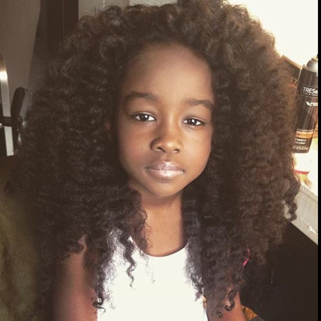 ErenaHairCenter's tweet photo. Happy #TwistOut Tuesday! Sending some ❤️ to this beautiful princess. #ErenaHairCenter #naturalhair #kids #Beauty https://t.co/X6JJ8rnqR6