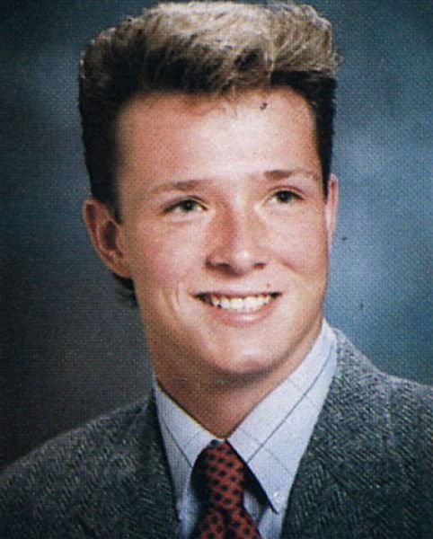 Happy birthday to Scott Weiland from and Velvet Revolver. 