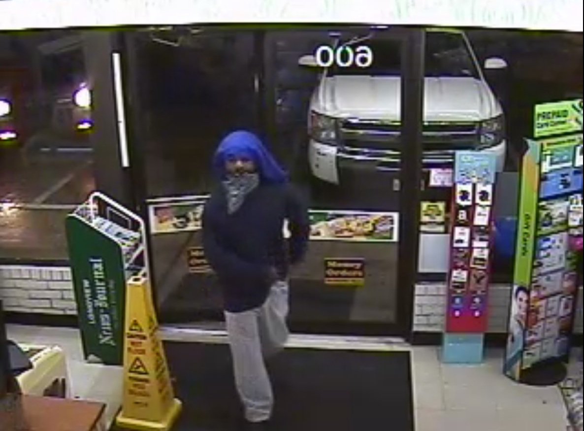 KCPoliceDept's tweet photo. EZ Mart robber still at large.  Call Kilgore Police @ 903-983-1559 if you have information. https://t.co/tiUD7k4zwX