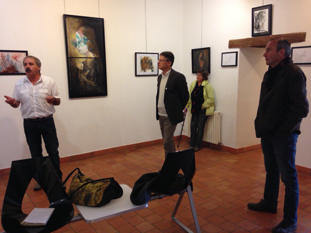 BringuyS's tweet photo. Visite et échanges D's le village d'artistes #Rablay Vin, art, artisanat #Quinzaine 25 ans de mobilisation citoyenne https://t.co/XuZYXNSPZu