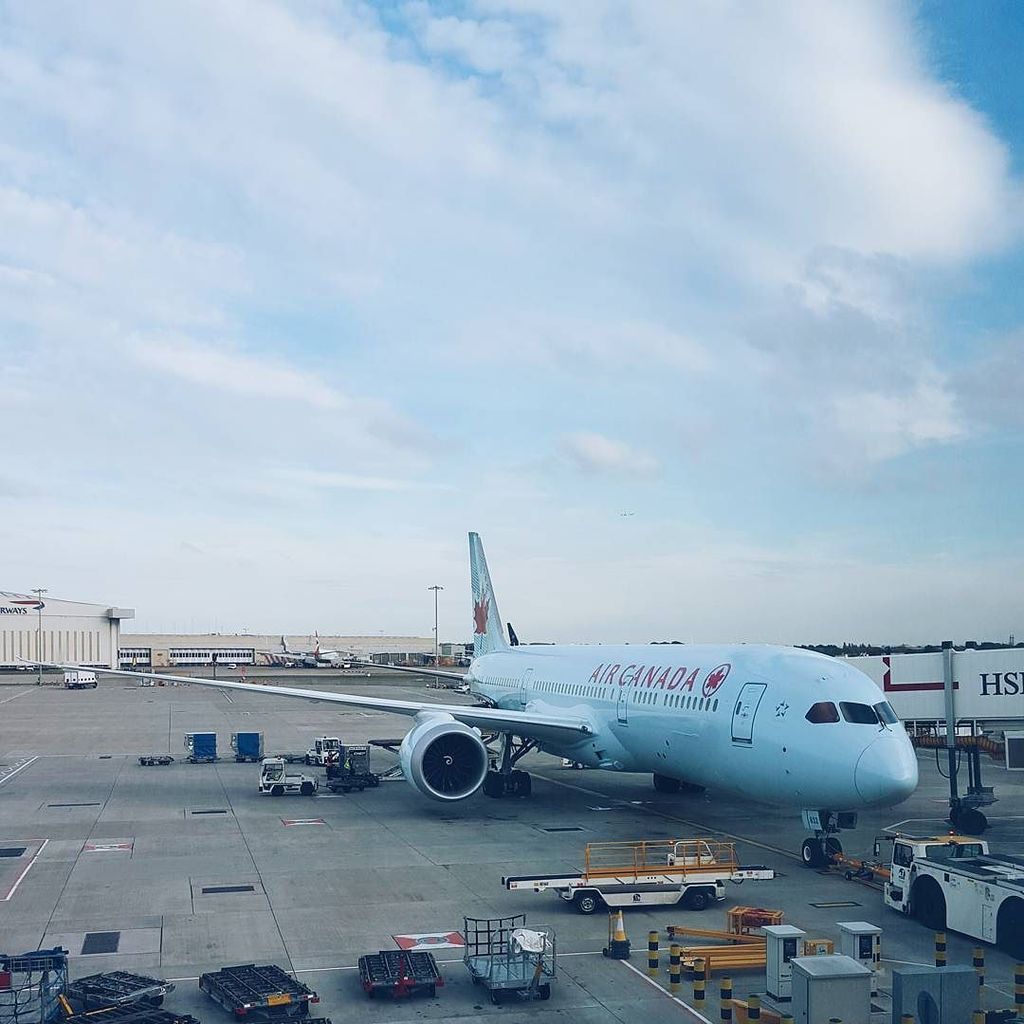 DeltaBravo33's tweet photo. Instagram : by bizquik - heading home #aircanada #lhr #yyz #boeing #787 #vsco #vscool #vscocam #vscophile https://t.co/zyGEbPQTfY