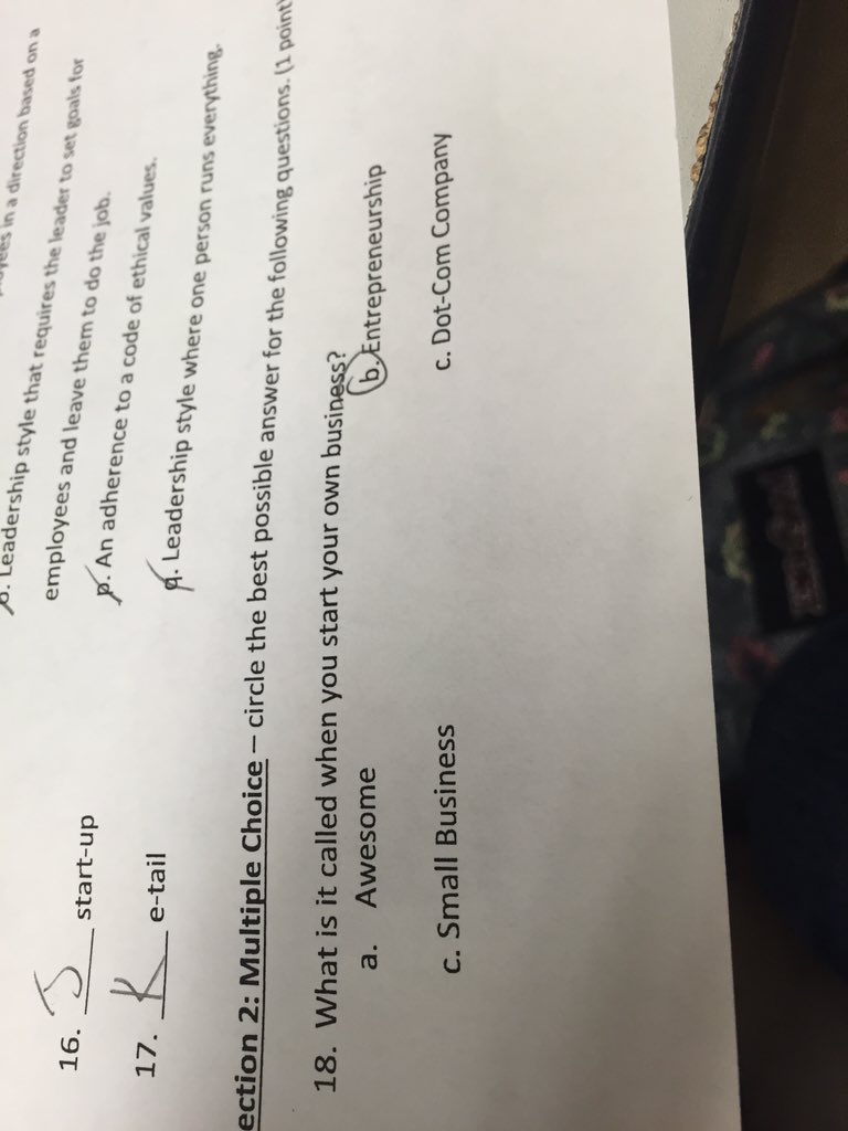 AustinLeBae's tweet photo. This is why my business teacher is my favorite https://t.co/mCScnGbOIS
