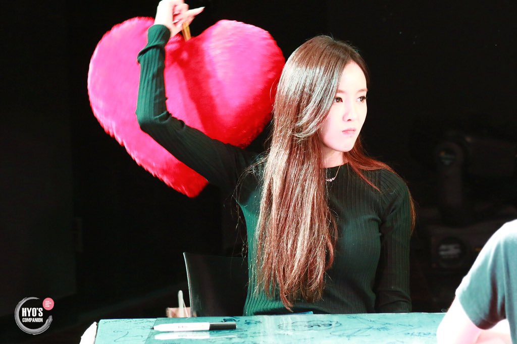 150824 Fan sign #hyomin <a href="/b89530/">Hyomin</a>